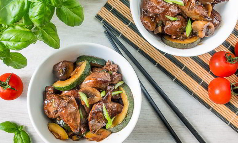 Рецепт куриной печени с овощами в азиатском соусе