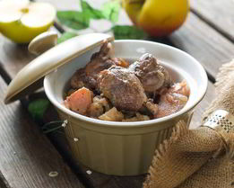 Нежная говяжья печень в горшочках