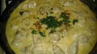 Свиная печень в сметане