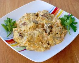 Утиная печень тушеная в сметане