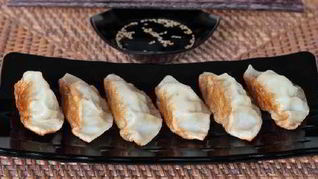 Китайские жареные пельмени