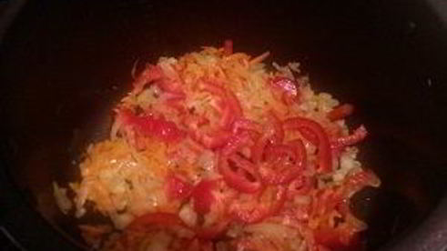 ленивые пельмени в овощном соусе