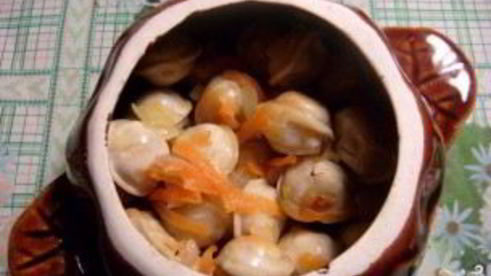 пельмени, запеченные в горшочке