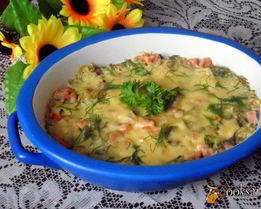 Пельмени, запеченные в сметане с ветчиной и сыром