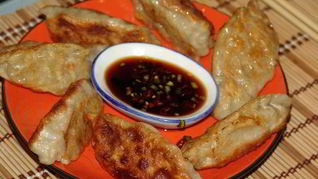 Яки Гедза — японские жареные пельмени