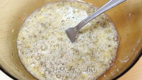 жареные пельмени с яйцом