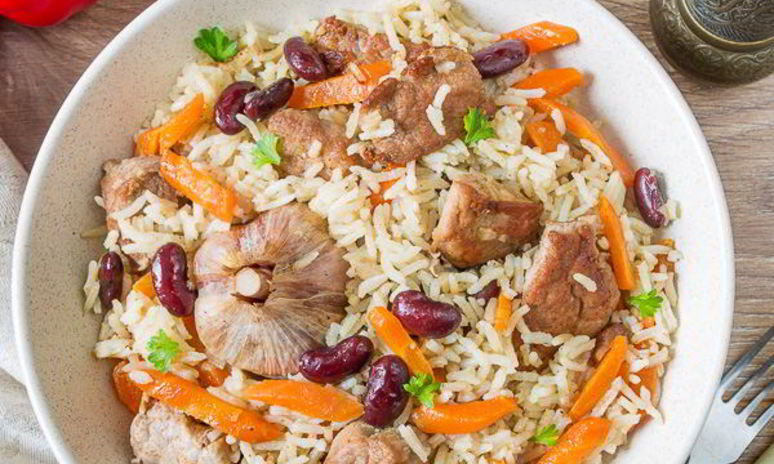 Рецепт быстрого плова со свининого и фасолью