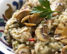 Грибной плов с каштанами и шалфеем