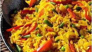 Овощная паэлья с беконом