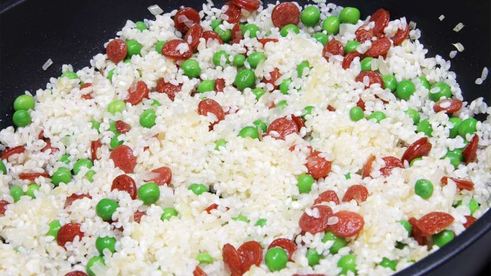 паэлья с креветками и чоризо