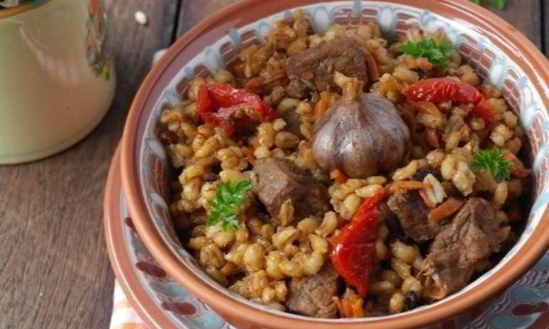 Рецепт плова из перловки с мясом