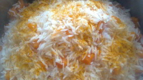 плов с тыквой , капченой рыбой и гранатом