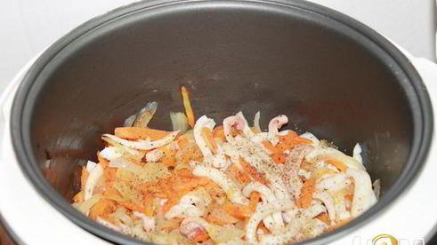 томатный плов с кальмарами