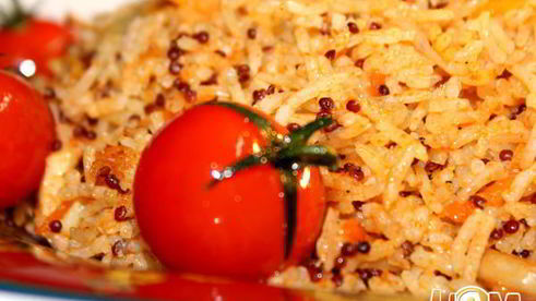 томатный плов с кальмарами