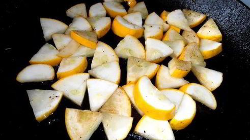 ароматное рагу с колбасками