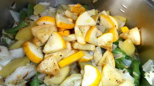 ароматное рагу с колбасками