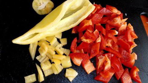 ароматное рагу с колбасками