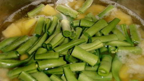 ароматное рагу с колбасками