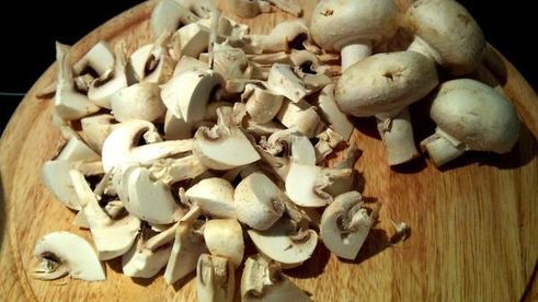 фрикасе из курицы с шампиньонами