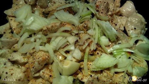 фрикасе из курицы с шампиньонами