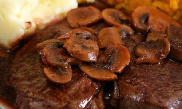 Рецепт грибного рагу с красныма винома