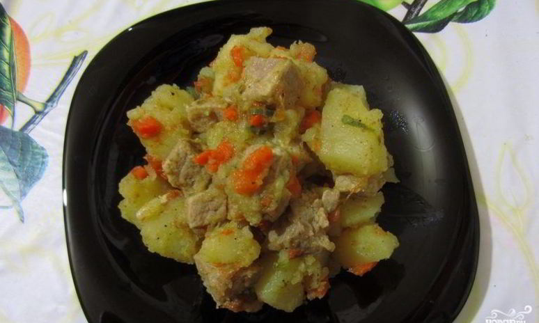 Рецепт картофельного рагу со свининой