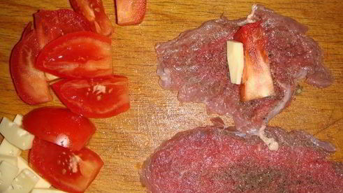 мясные рулетики с овощным рагу