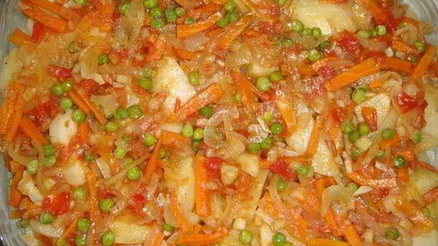 мясные рулетики с овощным рагу