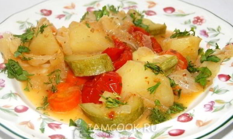 Рецепт овощного рагу в духовке