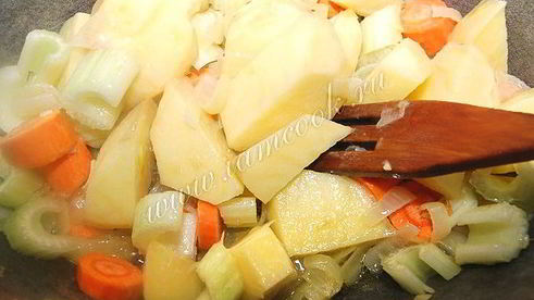 овощное рагу в духовке