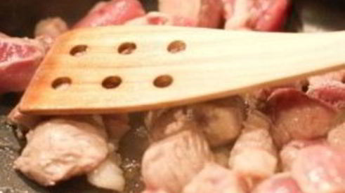 рагу со свининой, овощами и лапшой