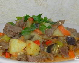 Рагу в мультиварке с мясом