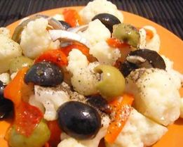 Цветная капуста с овощным рагу