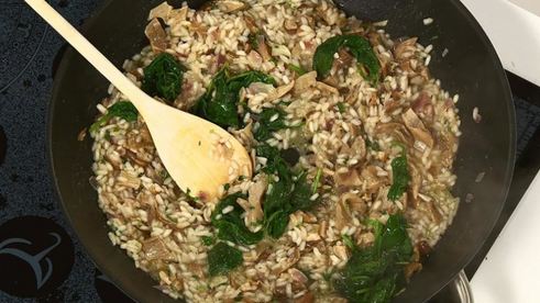 грибное ризотто со шпинатом