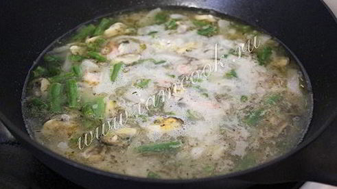 ризотто с морепродуктами и стручковой фасолью