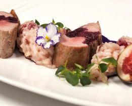 Телятина с вишневым ризотто