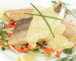 Филе судака с овощами и горчицей