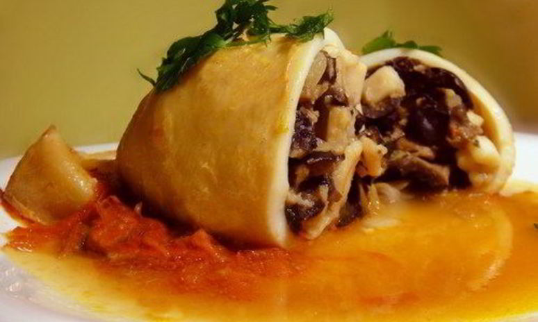 Рецепт кальмаров с грибами, запеченные под сыром