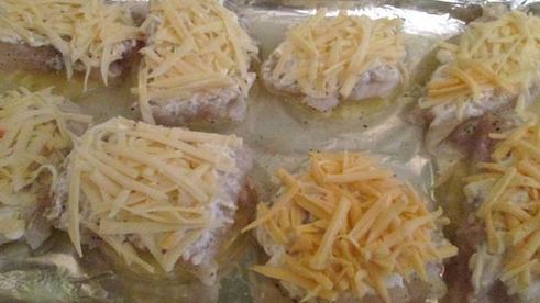 камбала, запеченная с ананасом