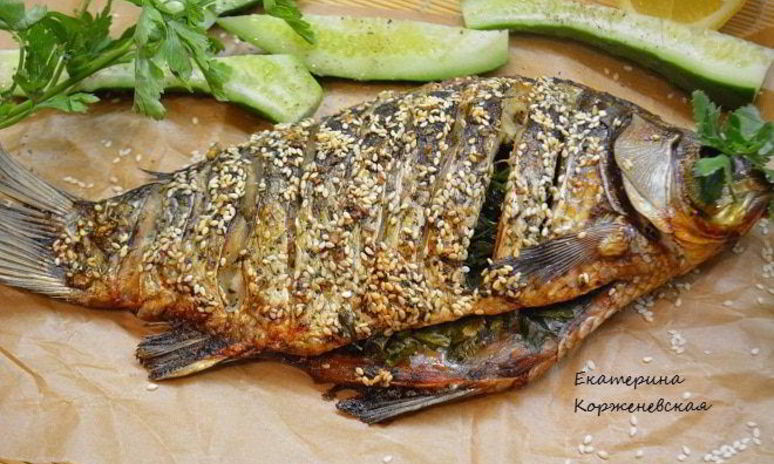 Рецепт карася запеченного с кунжутно-чесночной заправке