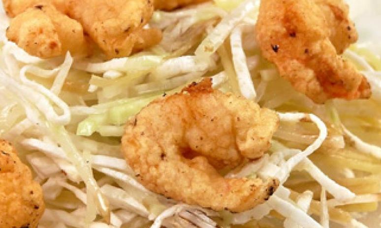 Рецепт креветок во фритюре с салатом