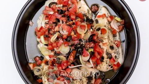 масляная рыба, запеченная с овощами