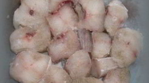 минтай в майонезе