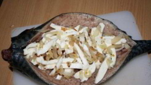 рыба фаршированная запеченная