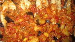 Рыба в овощах