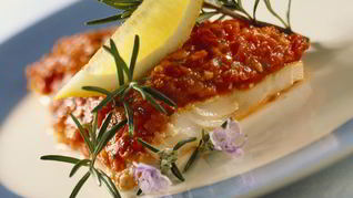 Треска с овощами в духовке