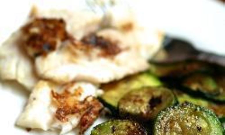 Рецепт трески с жареными кабачками