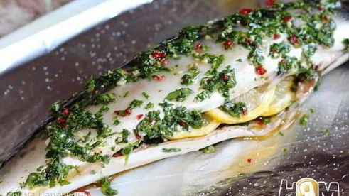 запеченая скумбрия в соусе чимичурри