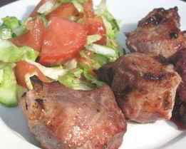 Ароматный шашлык на гранатовом соке