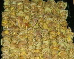Куриный шашлык с картошкой в духовке